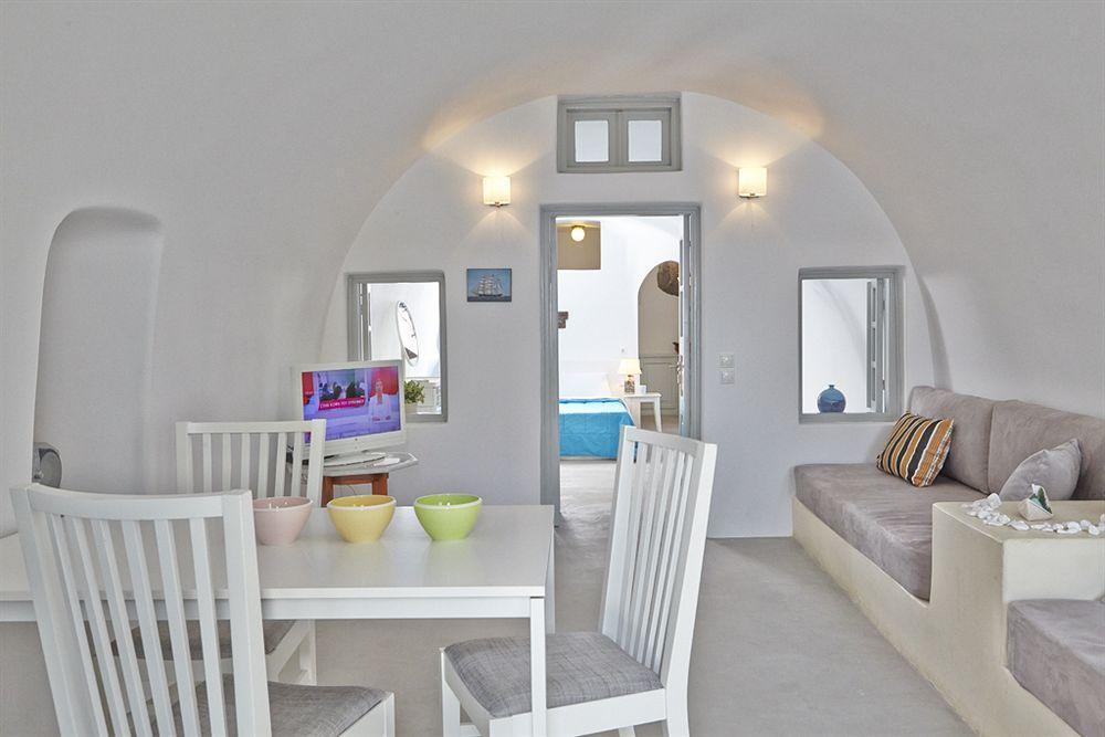 Liakada Oia Suites Exteriér fotografie