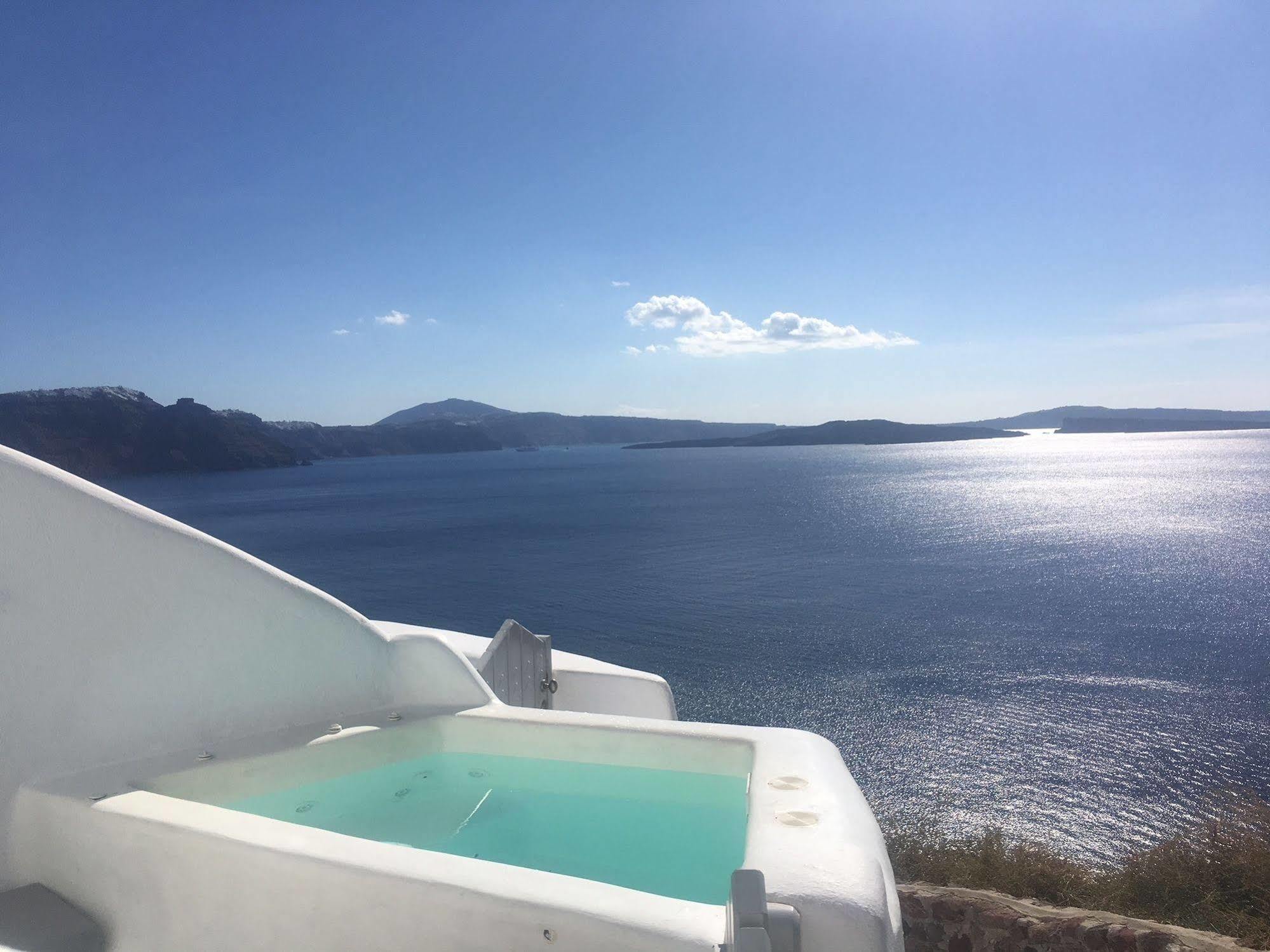 Liakada Oia Suites Exteriér fotografie
