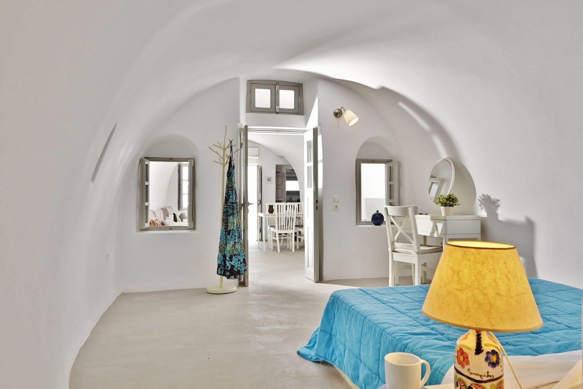 Liakada Oia Suites Exteriér fotografie