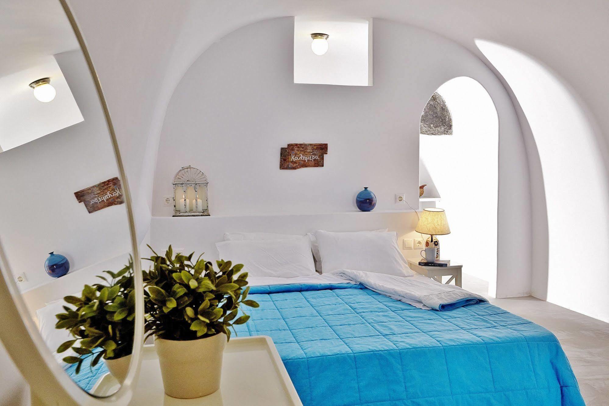 Liakada Oia Suites Exteriér fotografie